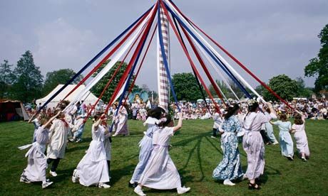 5 Facts about May Day and the Early May Bank Holiday - Maypole Dancing